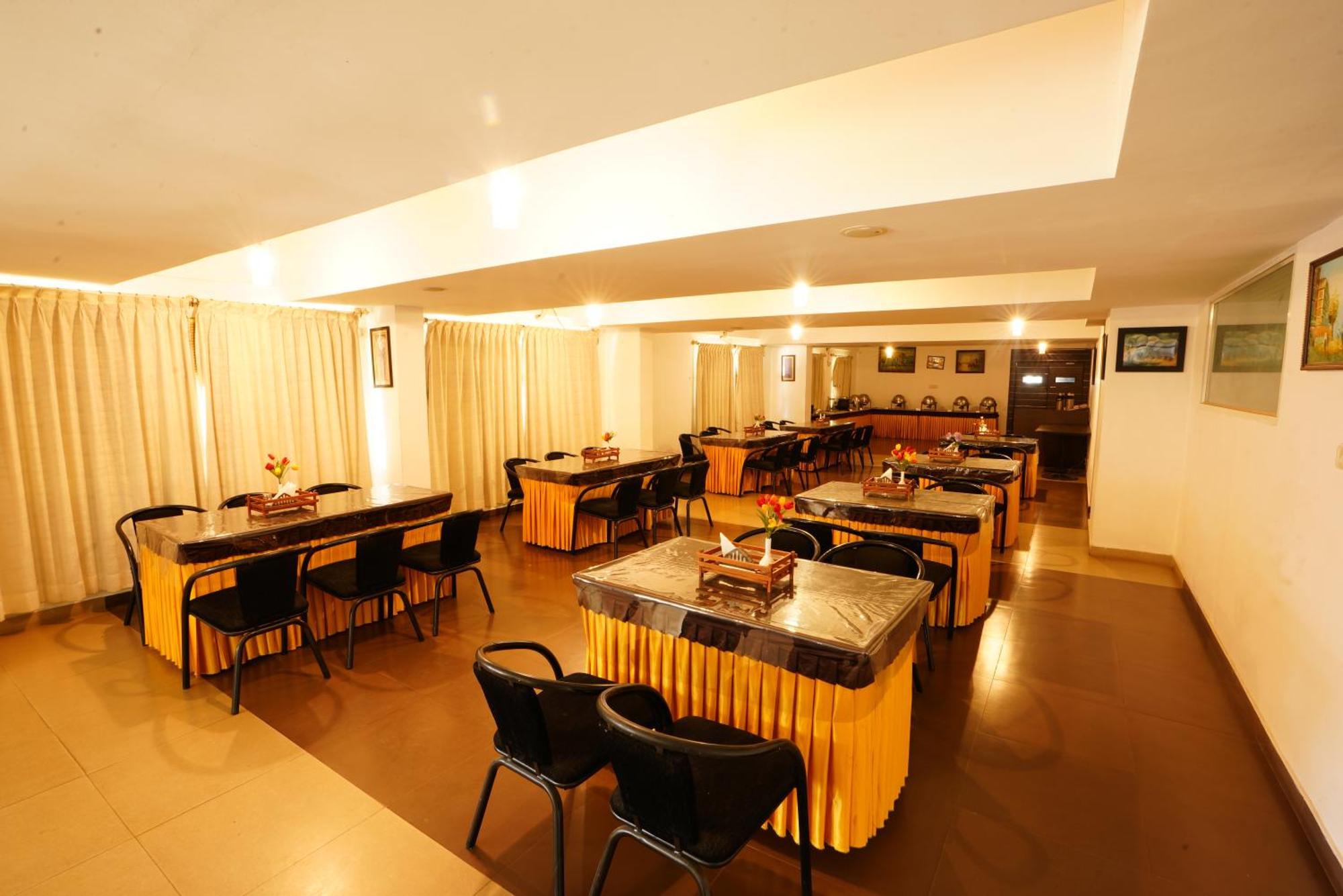 Grand Bee Hotel